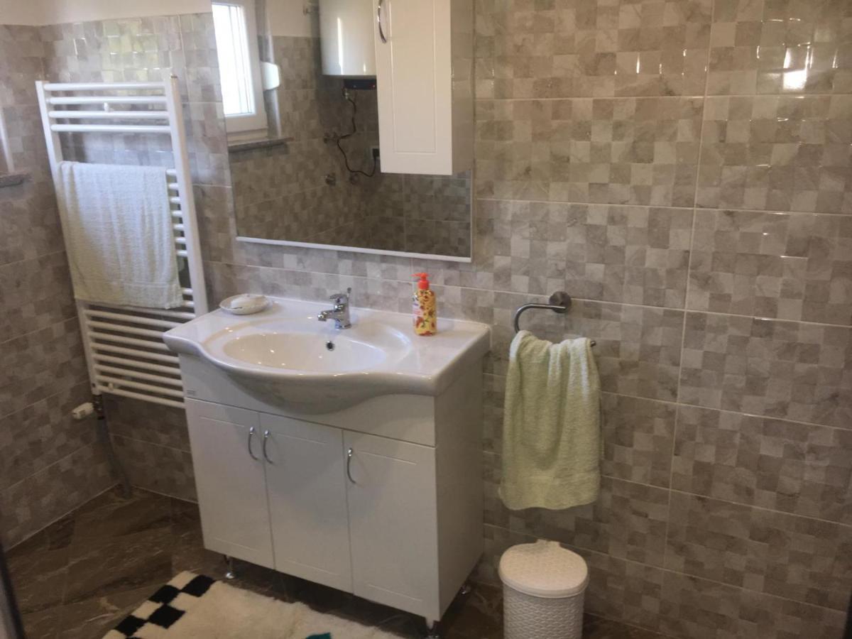 Apartman Anita Apartment Konjevrate Exterior photo